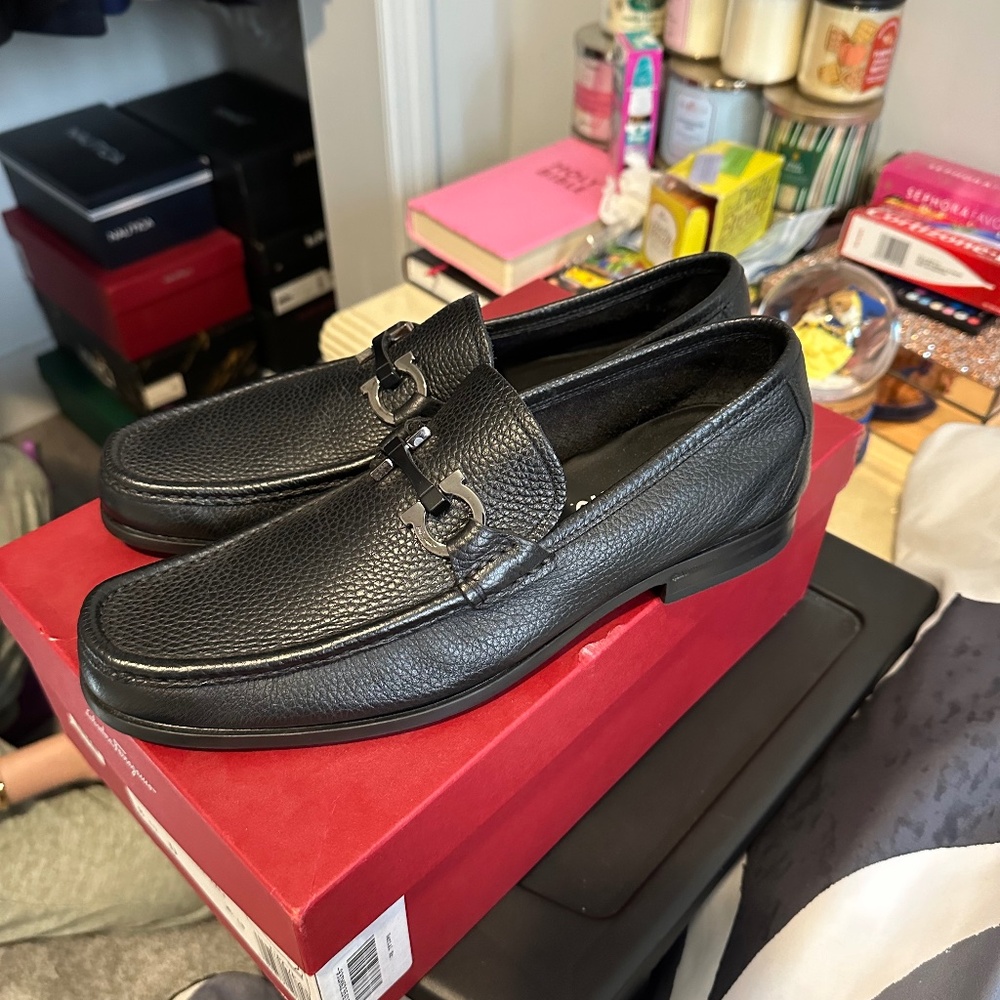 Men’s Ferragamo loafer